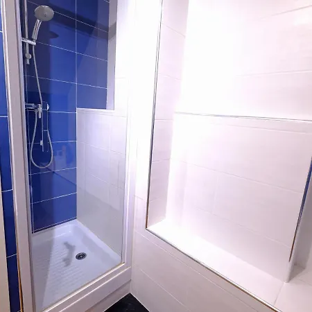 Πανσιόν Oasi 83