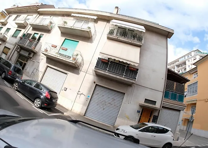 بيت ضيافة Oasi 83 3*