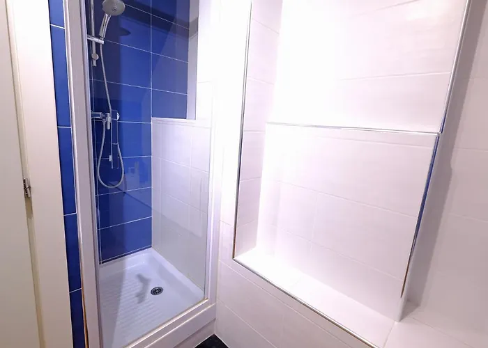 بيت ضيافة Oasi 83